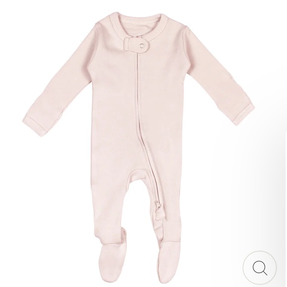 L’ovedBaby Organic 2-Way Zipper Footie in Blush - Picture 1 of 8